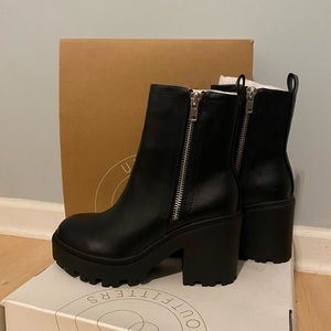 Urban Outfitters Zip Up Boott